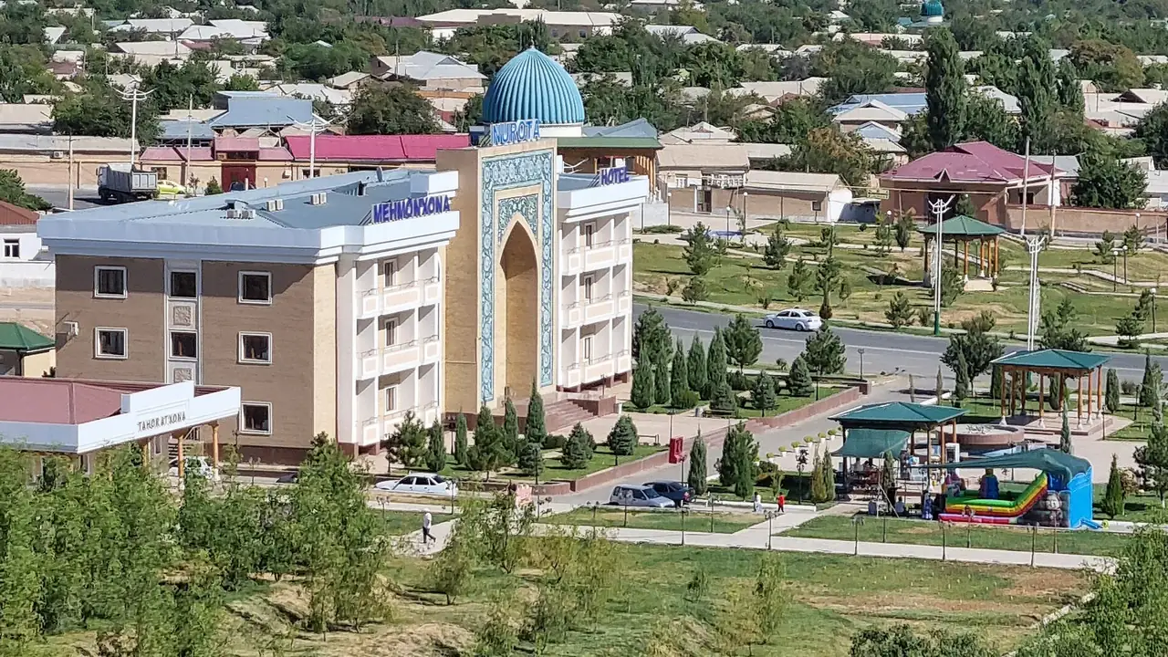 Нурата: гостиница с высоты