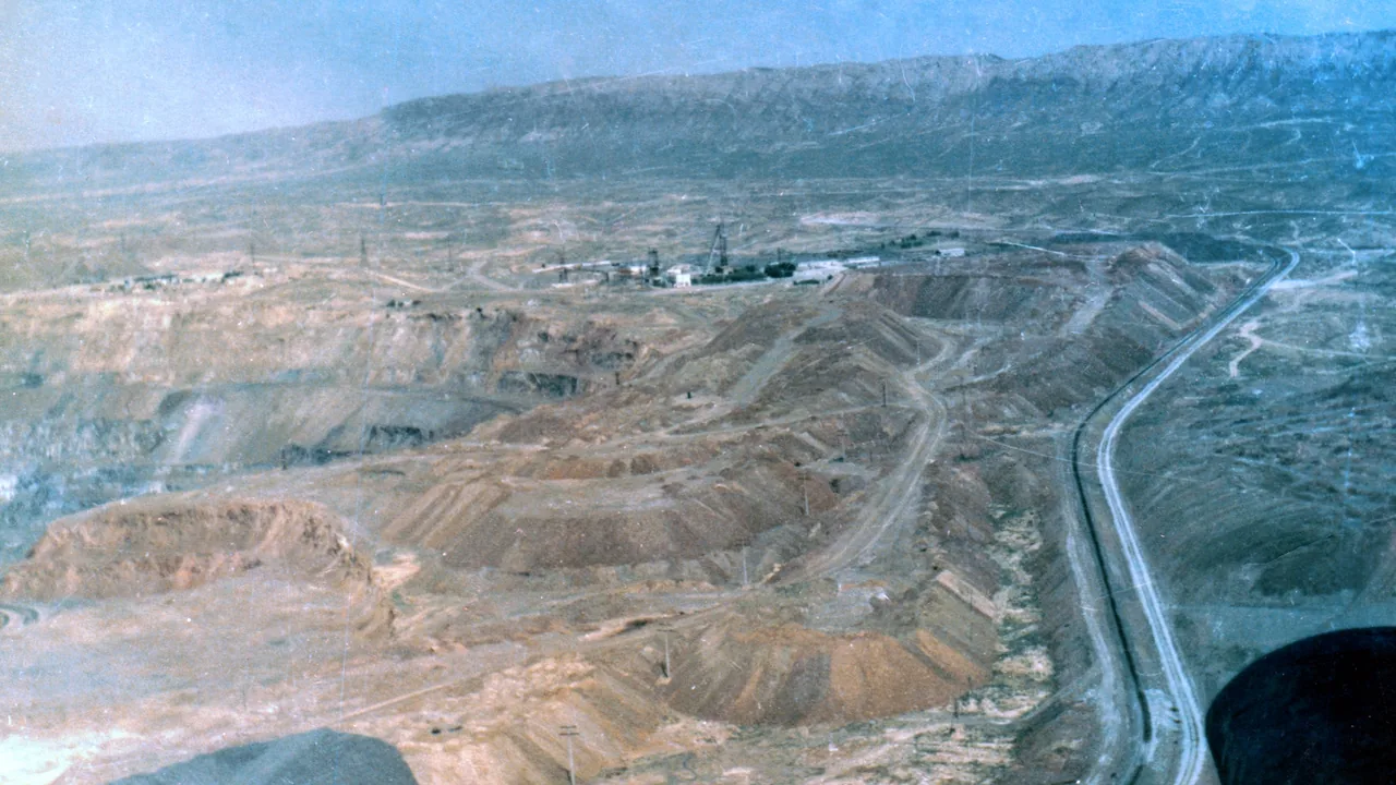 Карьер Мурунтау, 1988